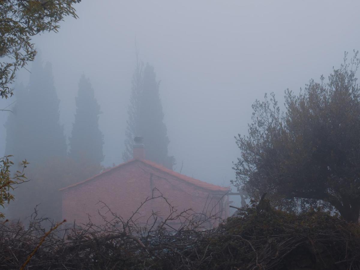 Vintage Stone-Built Country Cottage In Richea Kouloureika Kültér fotó