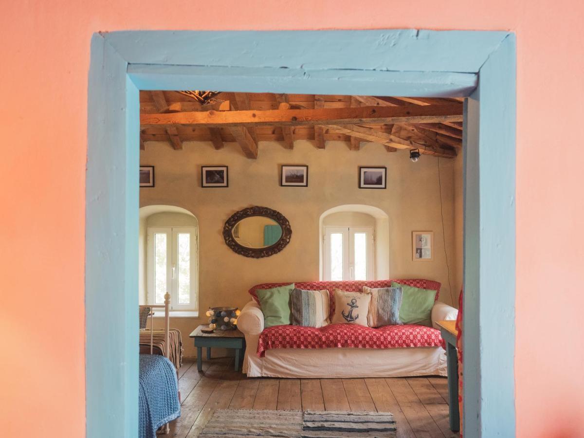 Vintage Stone-Built Country Cottage In Richea Kouloureika Kültér fotó