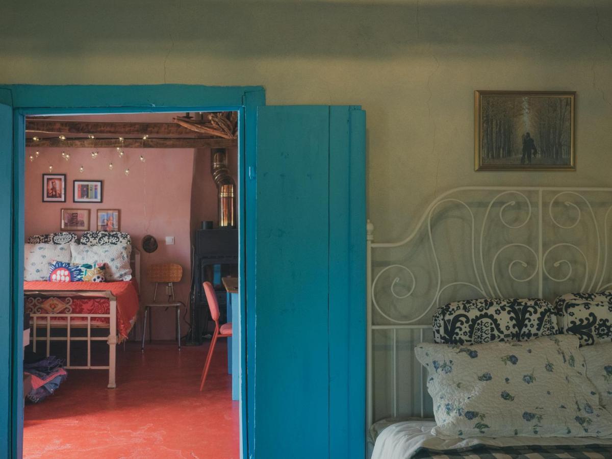 Vintage Stone-Built Country Cottage In Richea Kouloureika Kültér fotó
