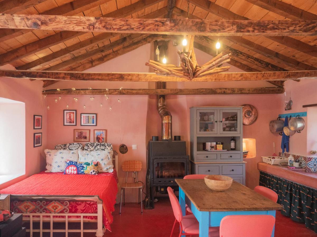 Vintage Stone-Built Country Cottage In Richea Kouloureika Kültér fotó